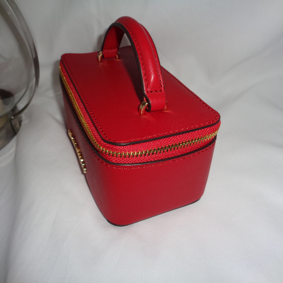 MICHAEL KORS GIFTABLES MED TOP HANDLE JEWELRY CASE - Picture 6 of 6